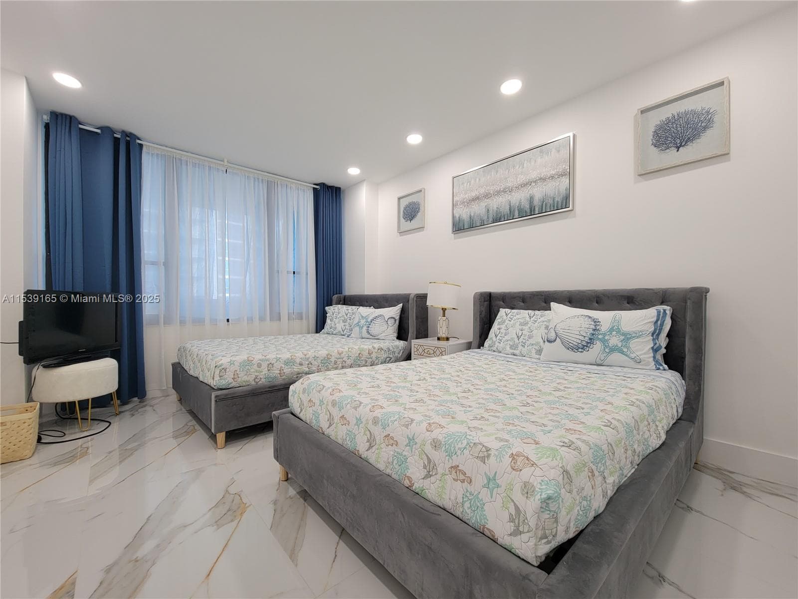 3505 S Ocean Dr 1509 photo 21