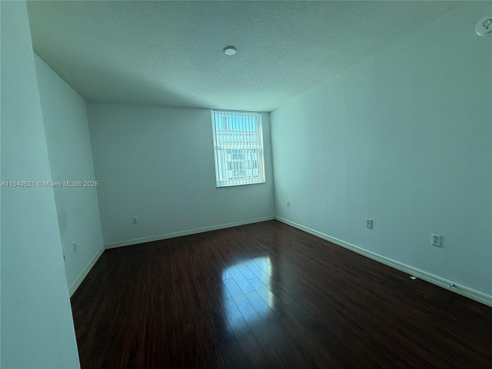 9201 Collins Ave 1023 photo 16