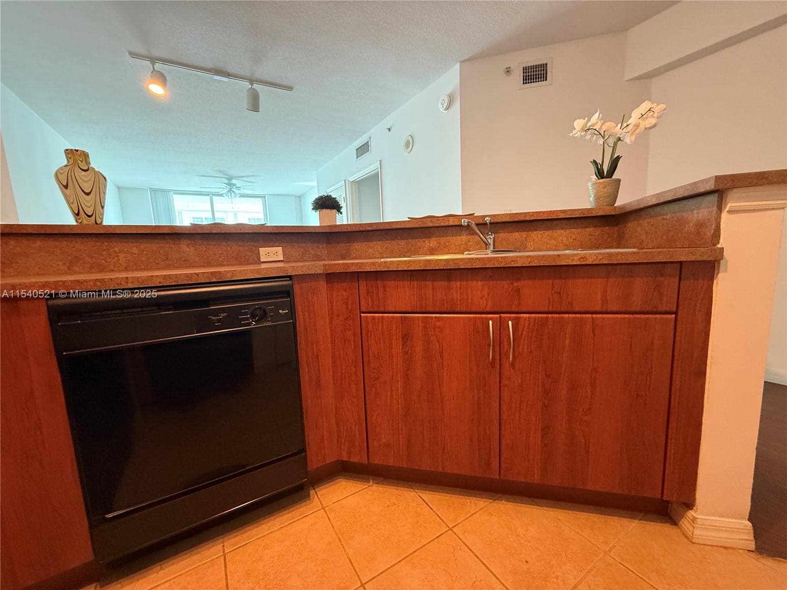 9201 Collins Ave 1023 photo 11
