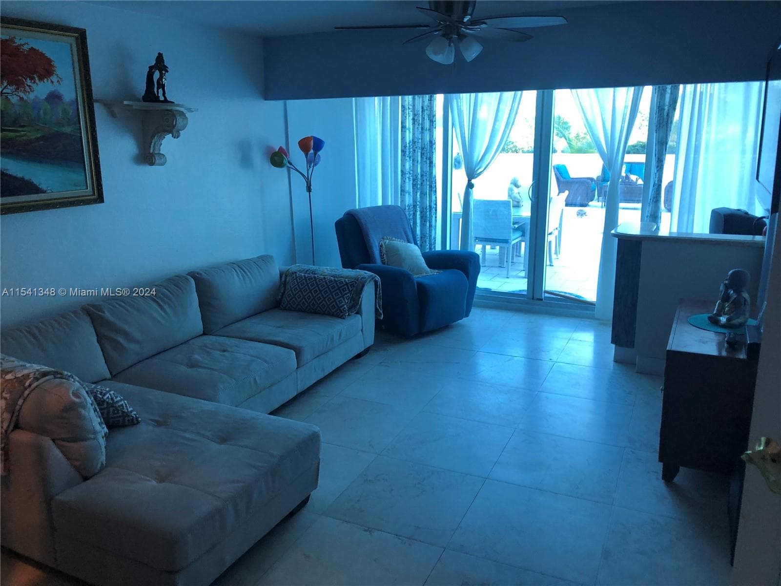 5445 Collins Ave TH2 photo 4