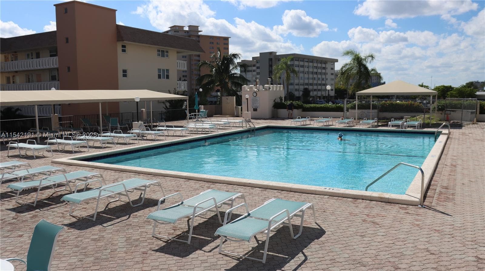 1865 S Ocean Dr 4F photo 19