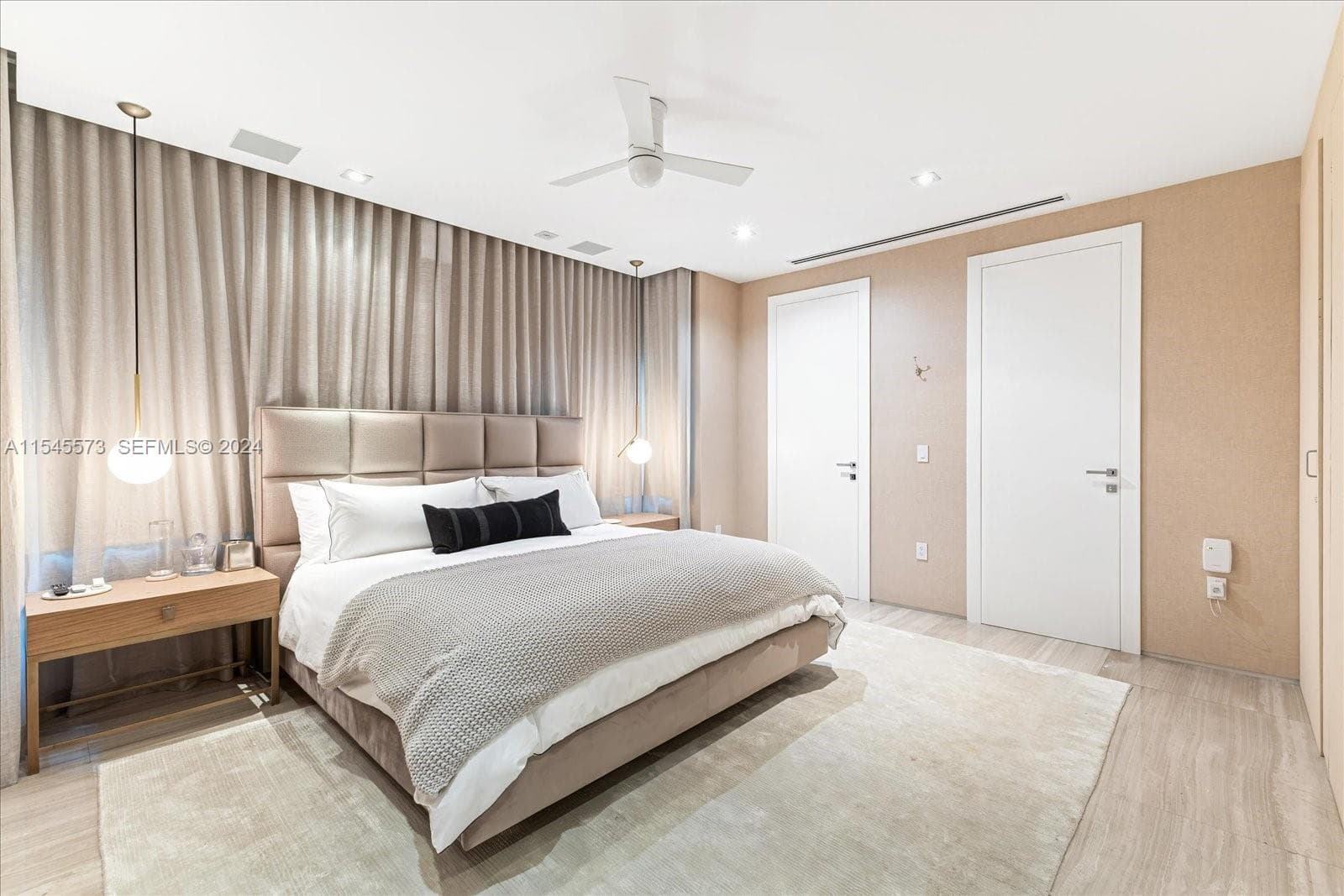 401 E Rivo Alto Dr photo 23
