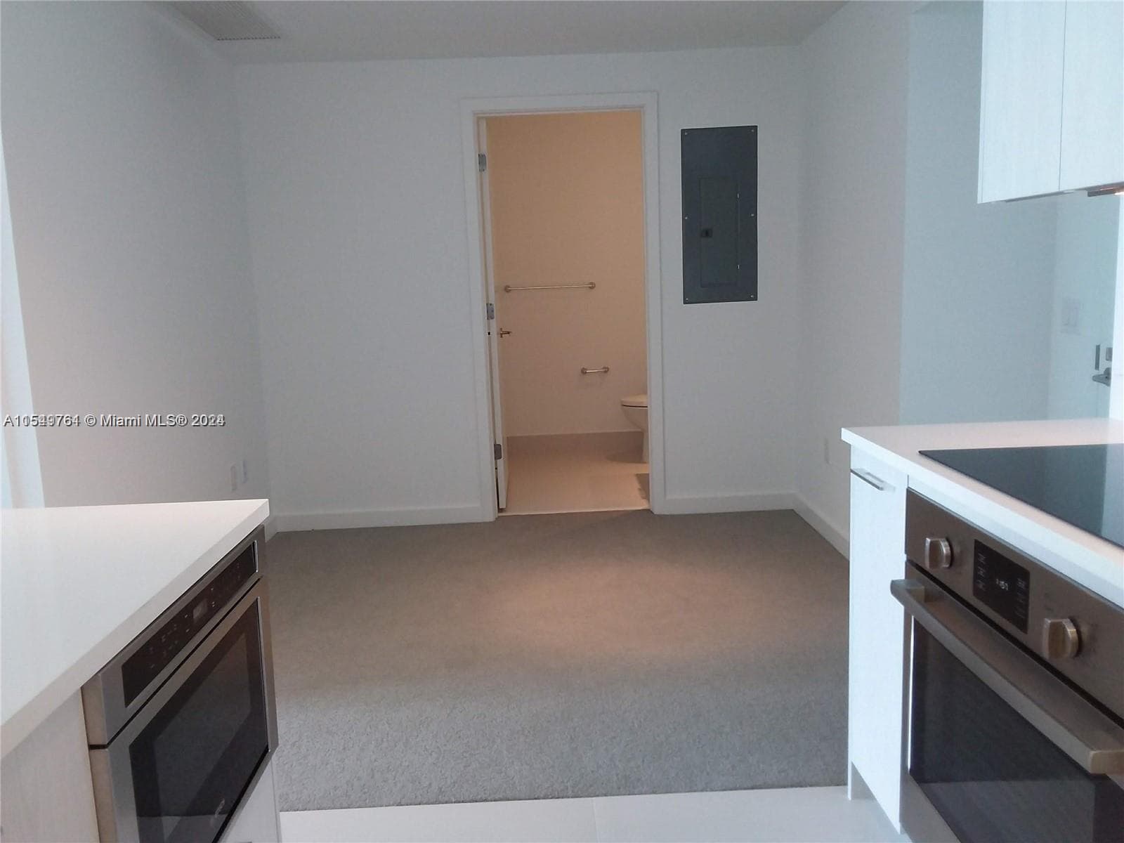 501 NE 31st St 3003 photo 10