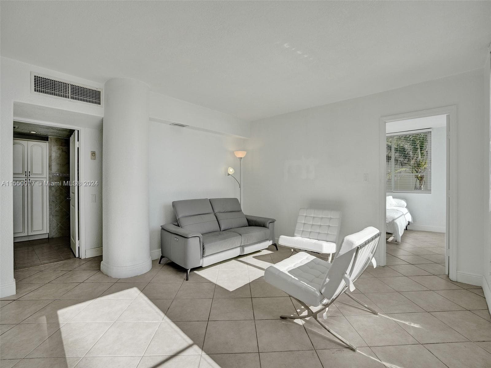 5005 Collins Ave 725 photo 12