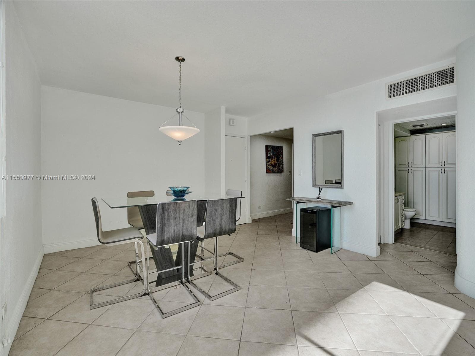 5005 Collins Ave 725 photo 11