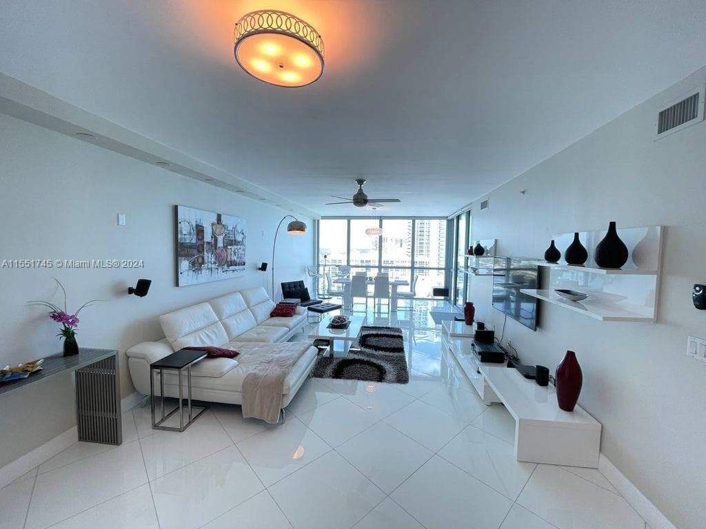 3101 S OCEAN DR 2003 photo 6