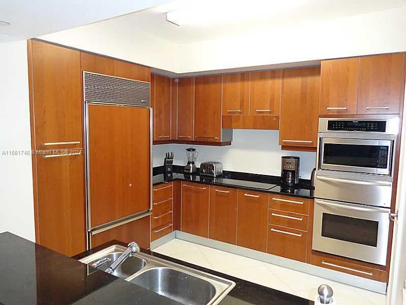 3101 S OCEAN DR 2003 photo 15