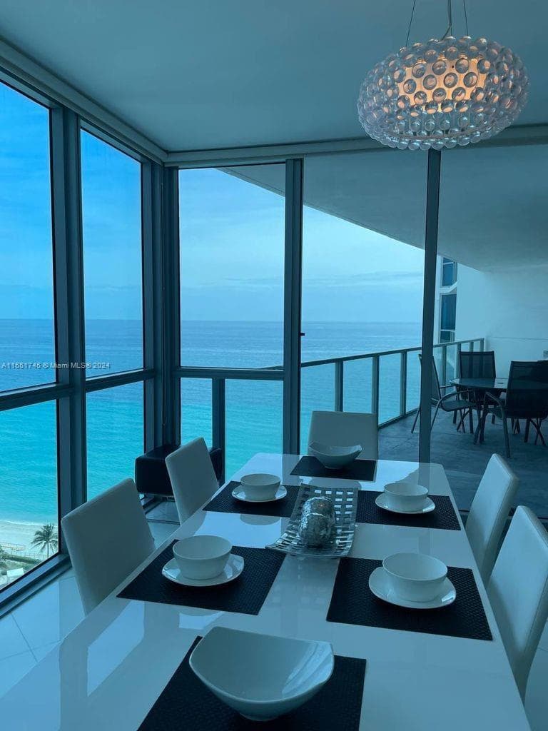 3101 S OCEAN DR 2003 photo 8