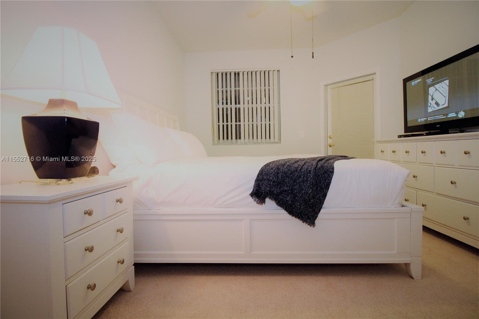 3255 NE 184th St 12311 photo 13
