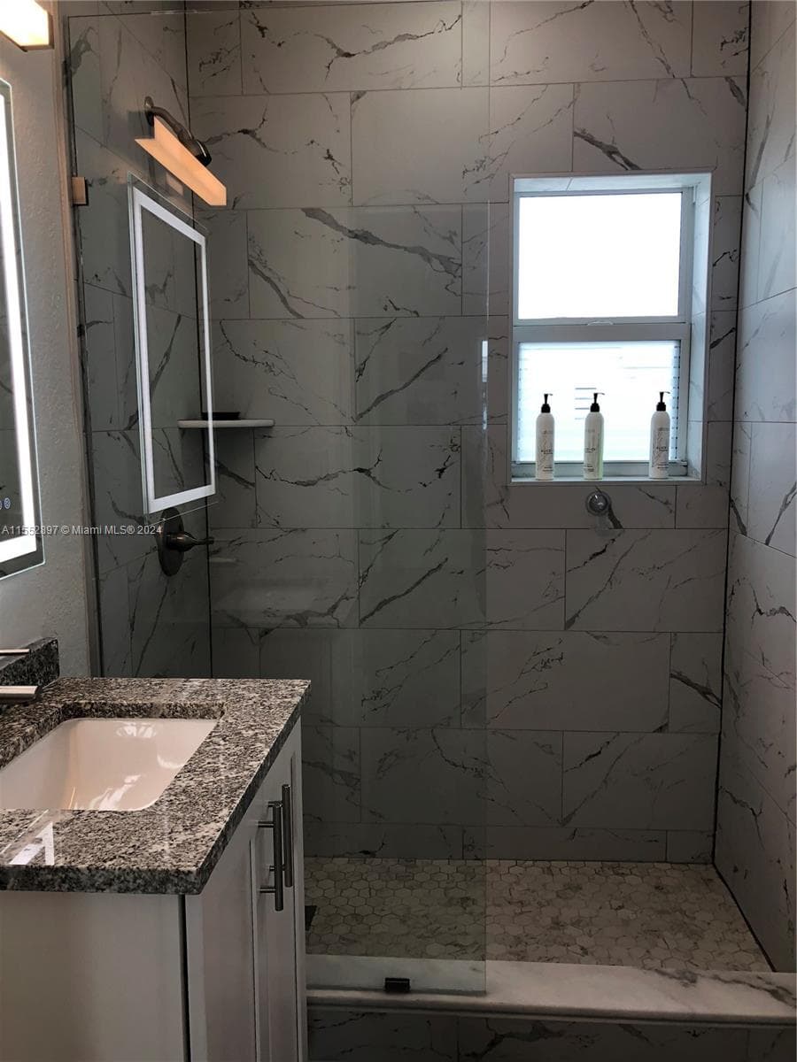 10877 Overseas Hwy 38 photo 7