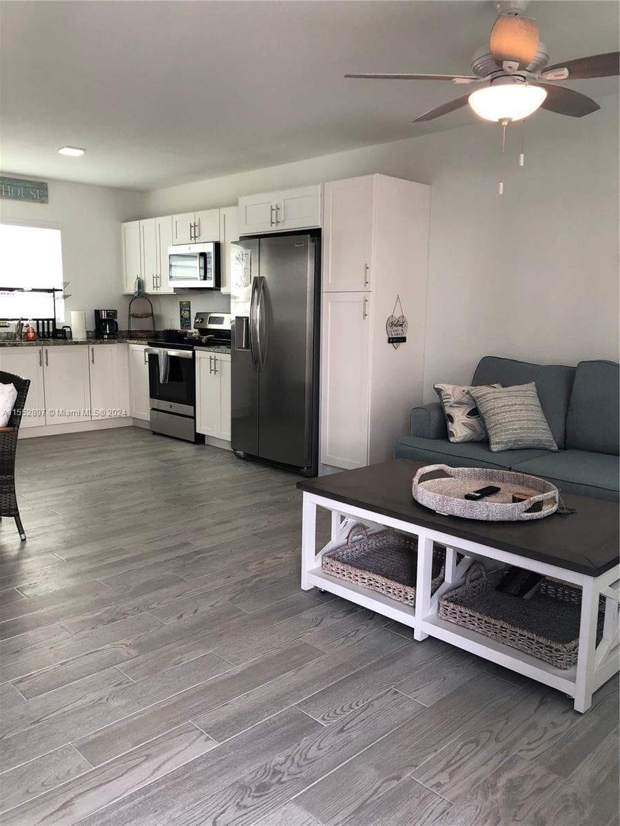 10877 Overseas Hwy 38 photo 19