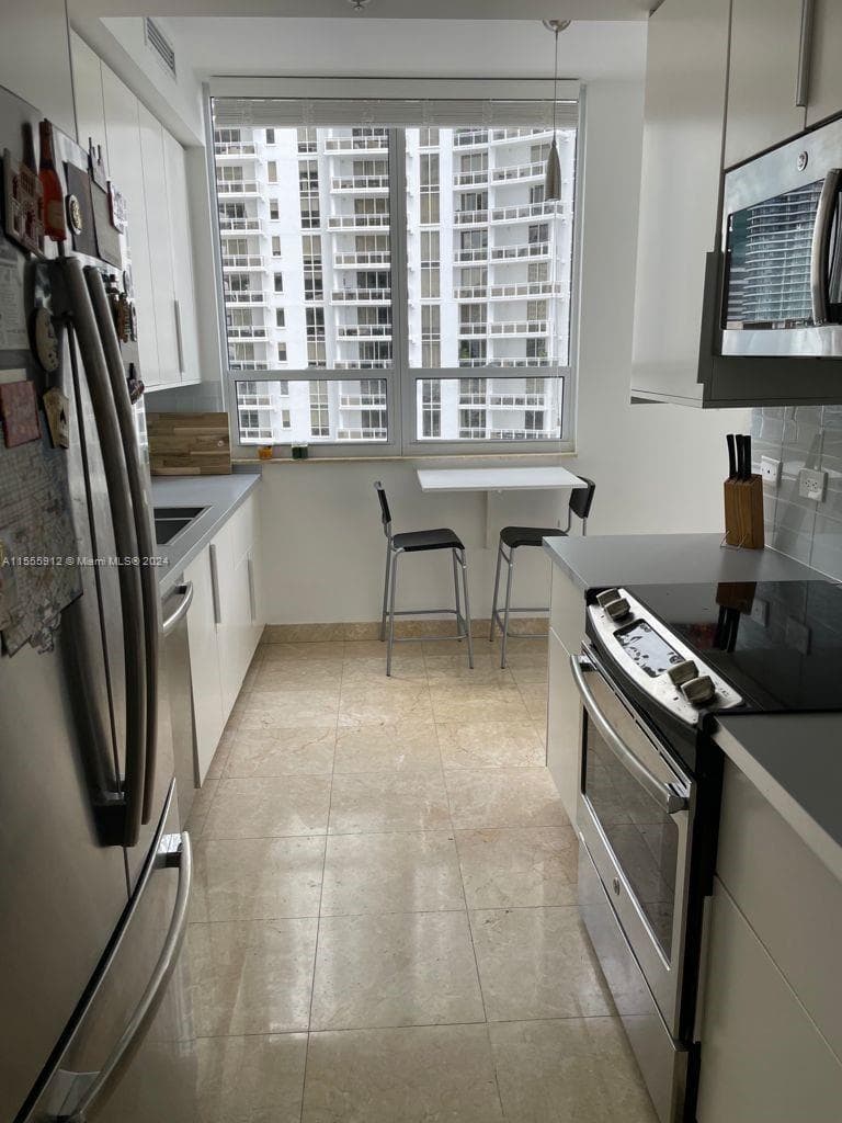 801 Brickell Key Blvd 1610 photo 14