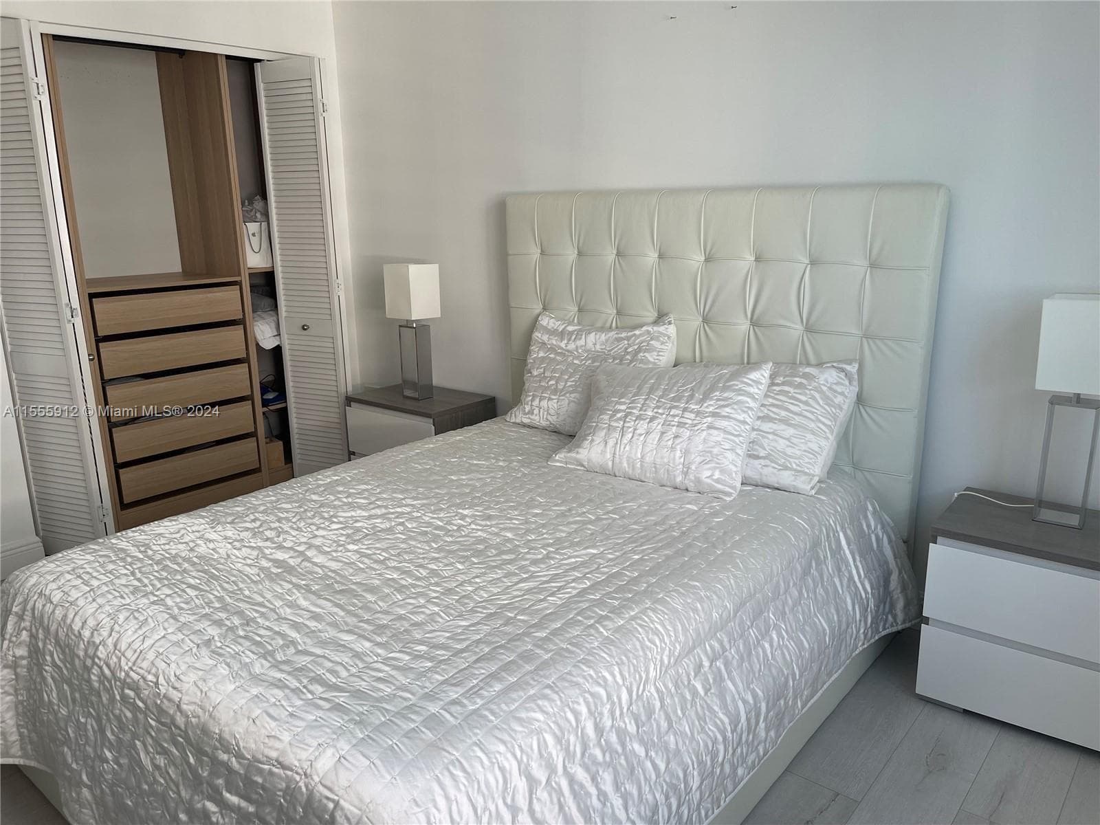 801 Brickell Key Blvd 1610 photo 8