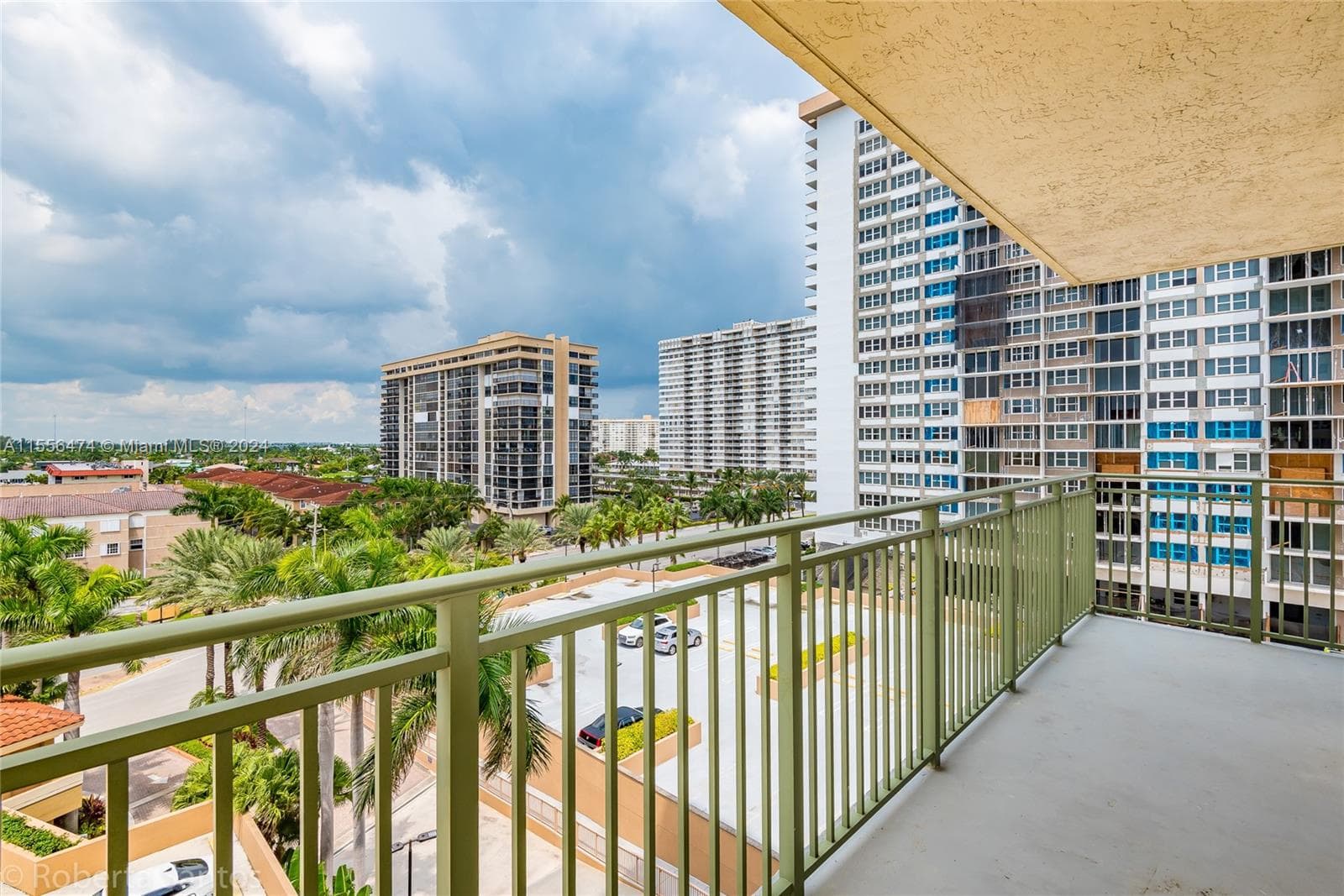 2080 Ocean Dr 602 photo 9