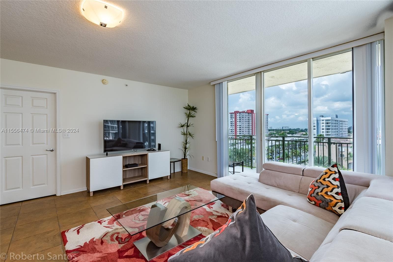 2080 Ocean Dr 602 photo 15