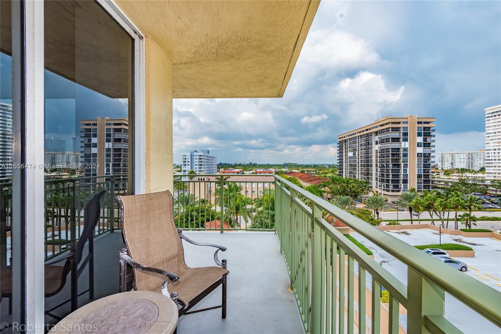 2080 Ocean Dr 602 photo 4