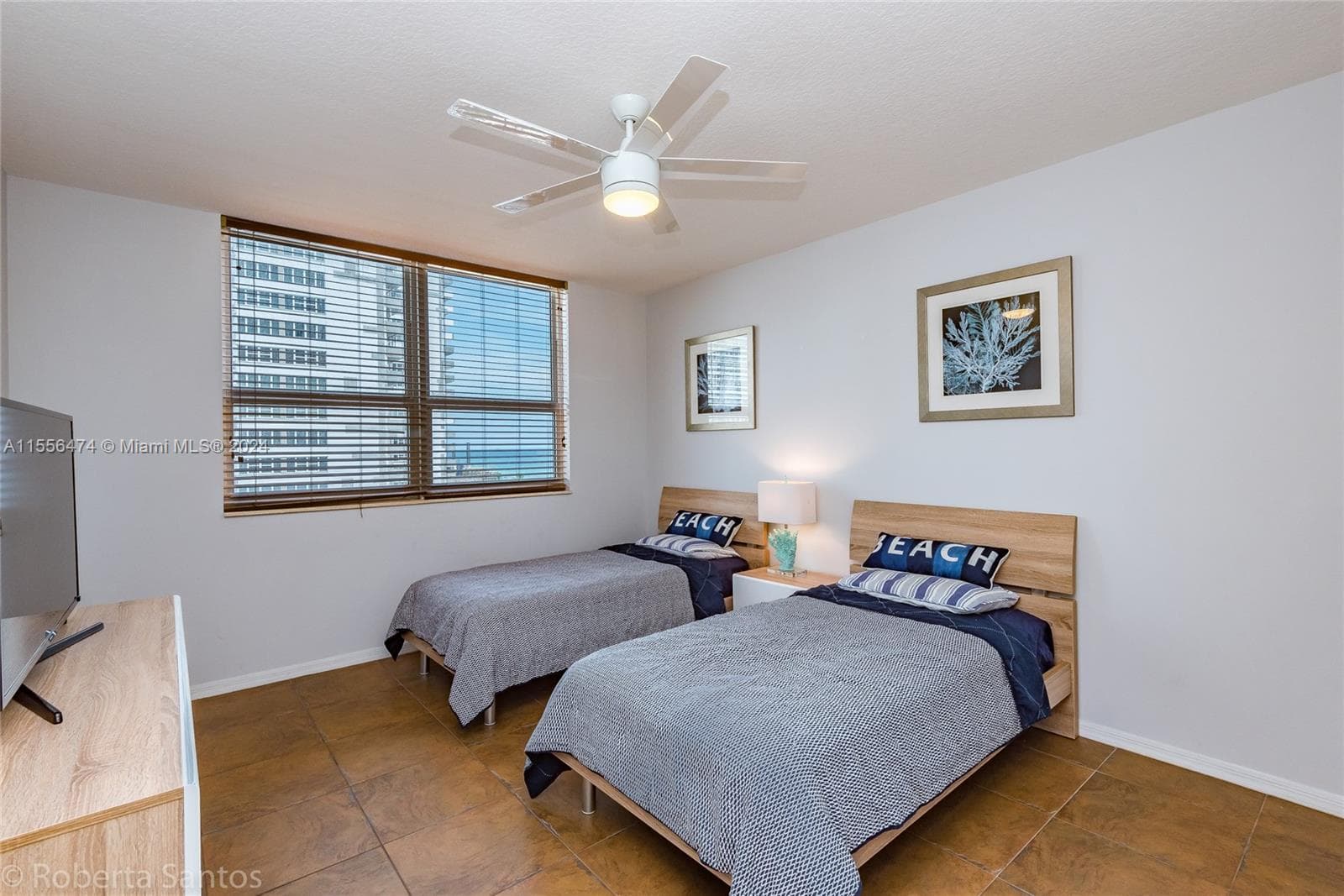 2080 Ocean Dr 602 photo 21