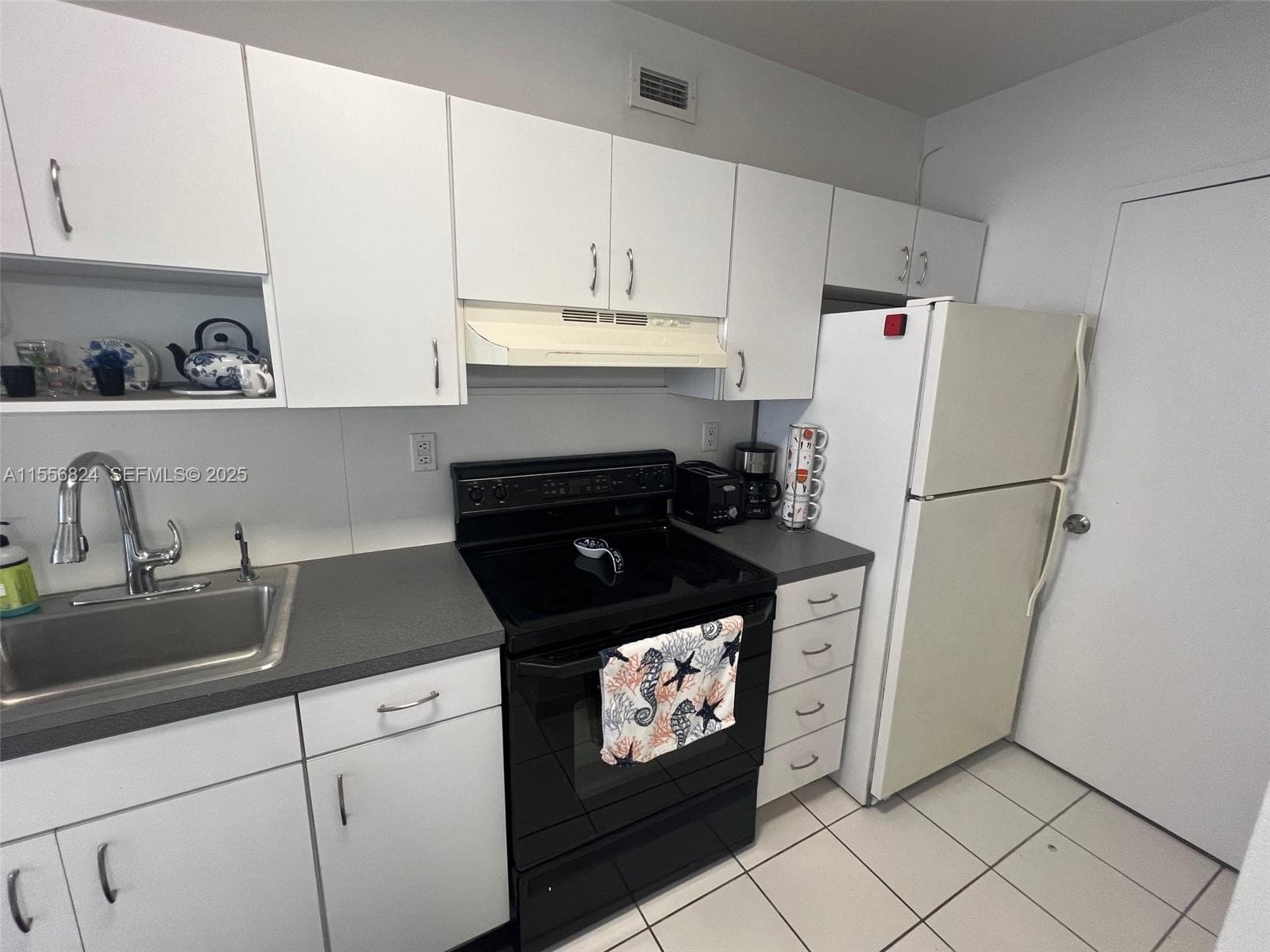 100 Lincoln Rd 1126 photo 17