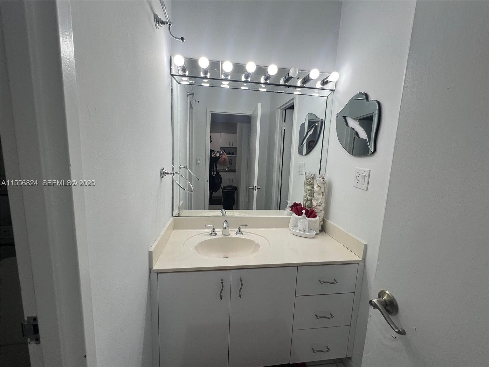 100 Lincoln Rd 1126 photo 11