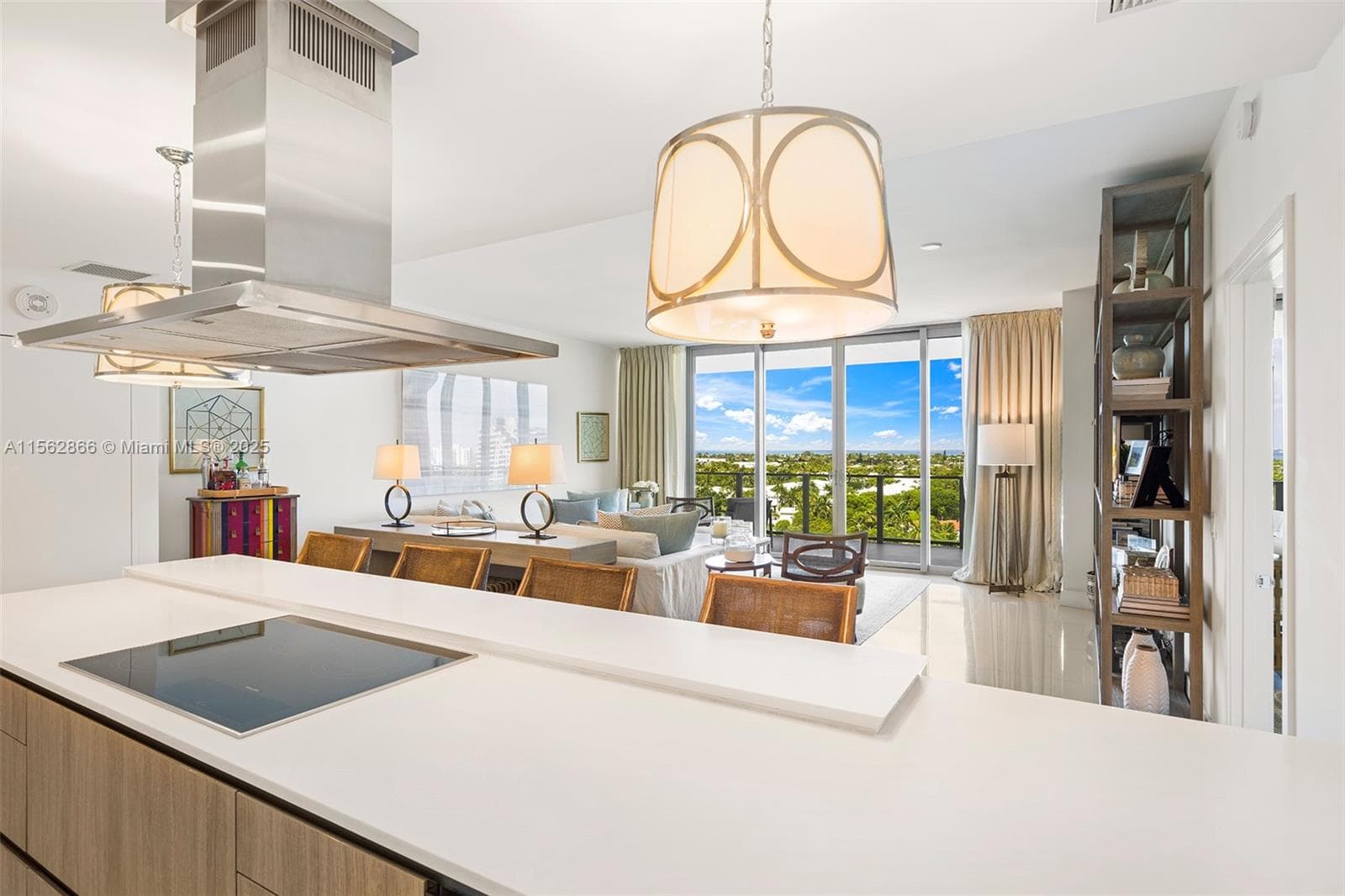 360 Ocean Dr 905S photo 6