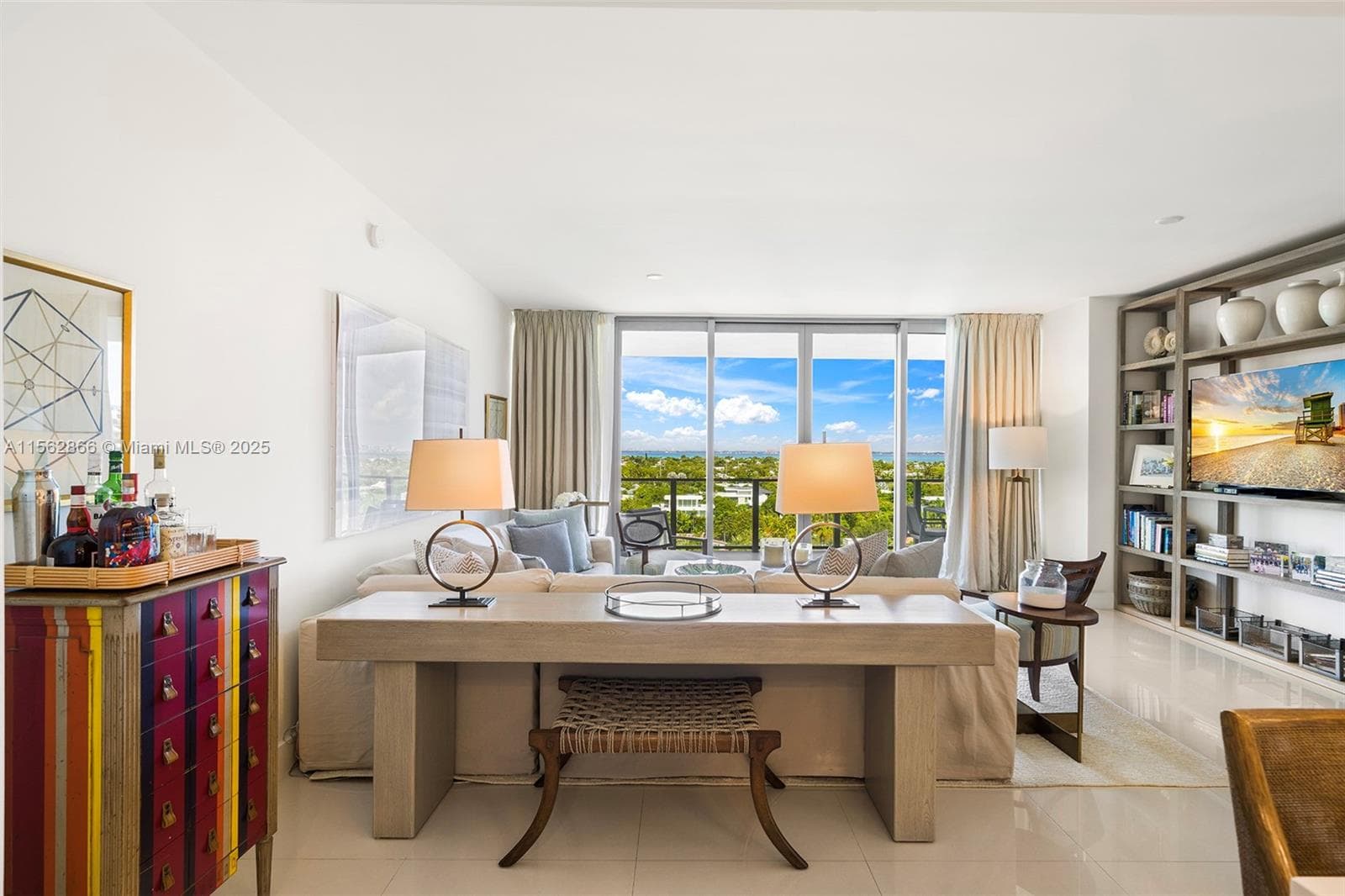 360 Ocean Dr 905S photo 4