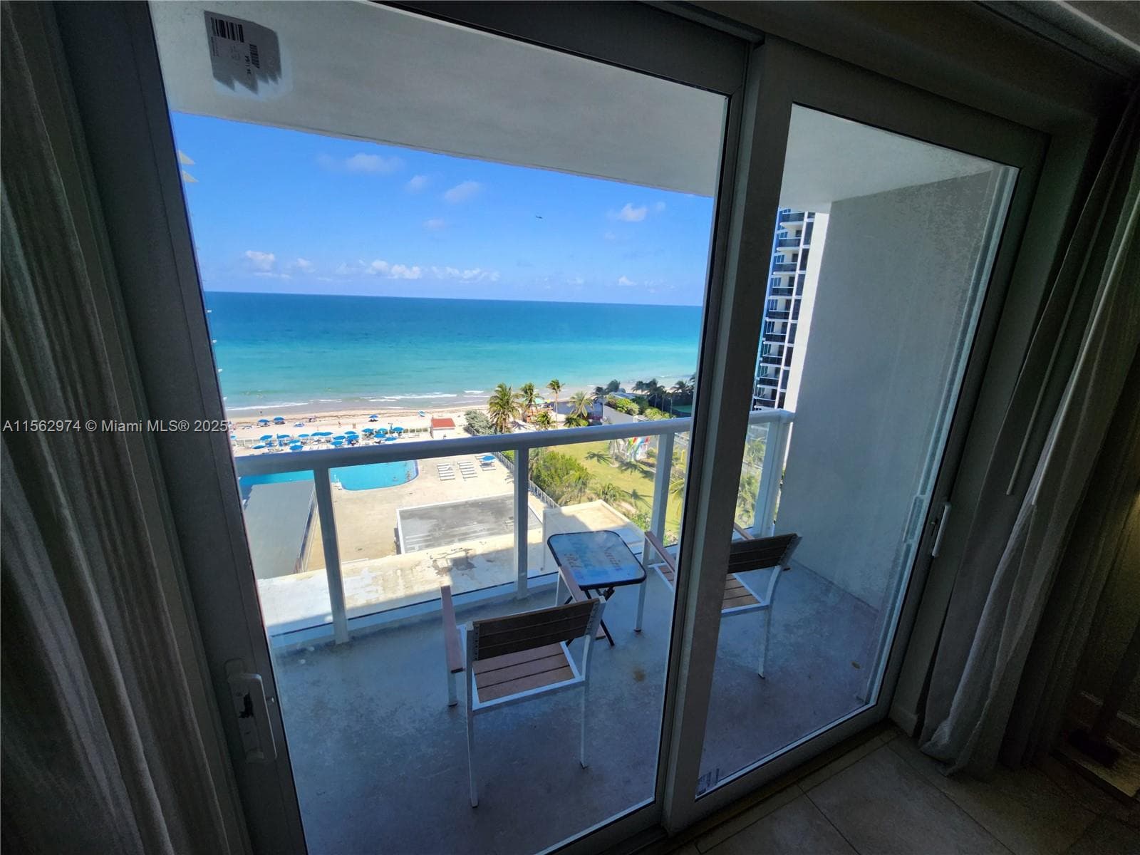 19201 Collins Ave 846 photo 13