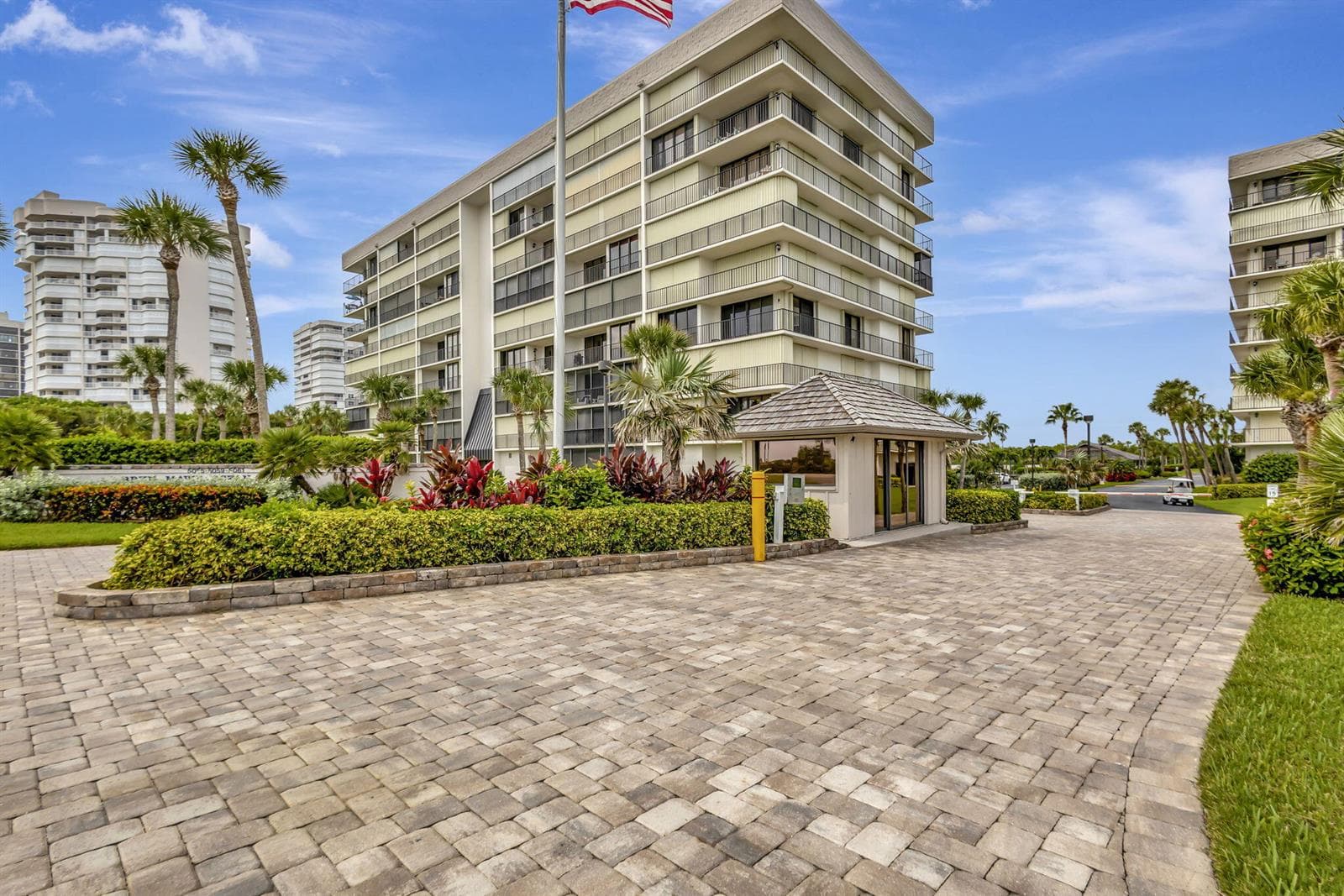5055 N Highway A1A 605 photo 5