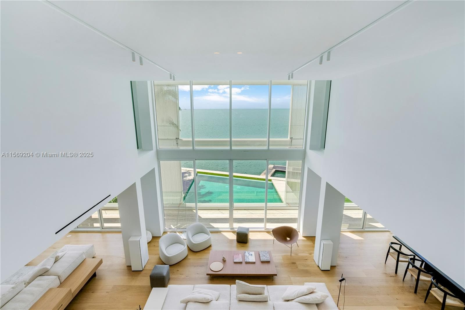 440 S Mashta Dr photo 10