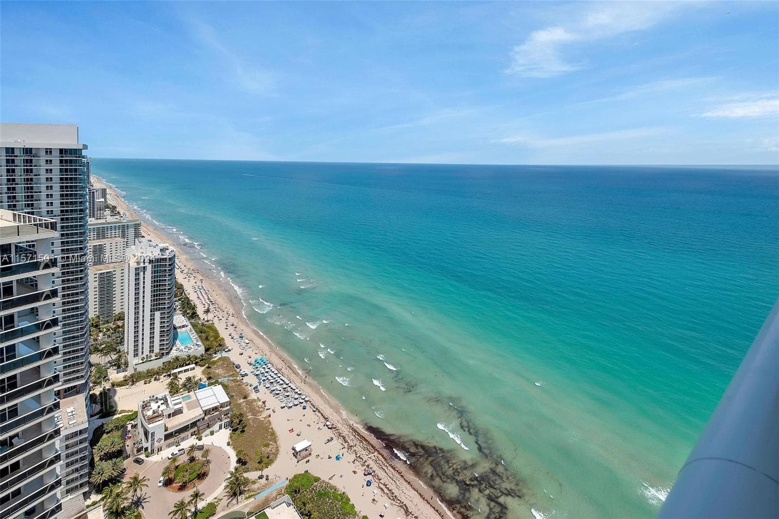 1830 Ocean Dr 4709 photo 2