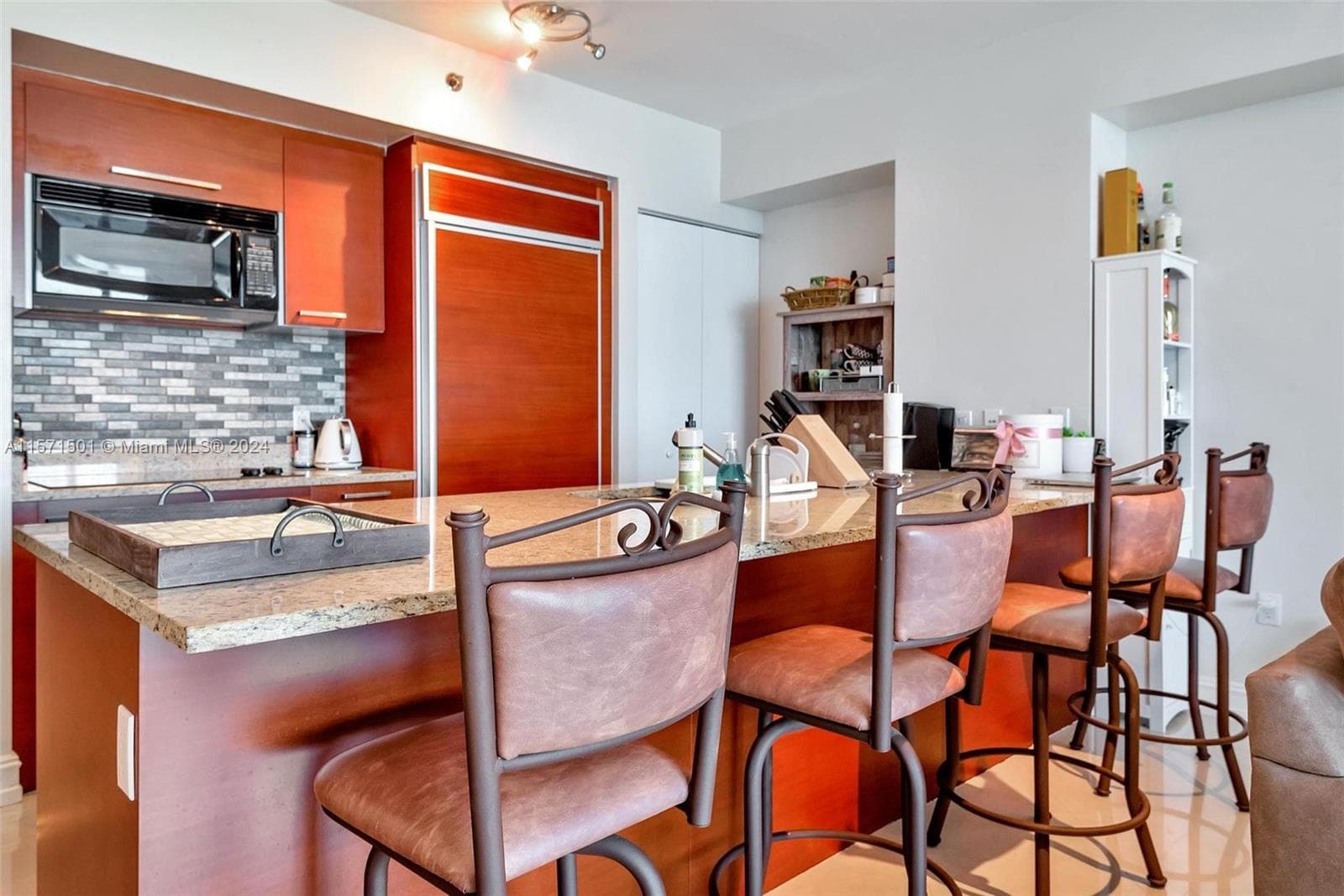 1830 Ocean Dr 4709 photo 13