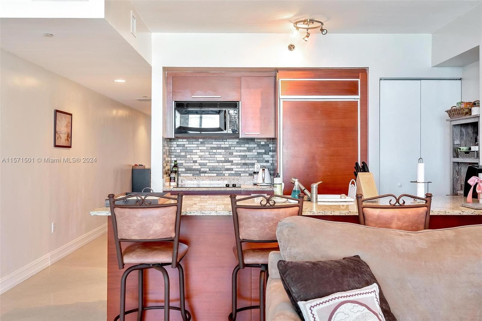 1830 Ocean Dr 4709 photo 14