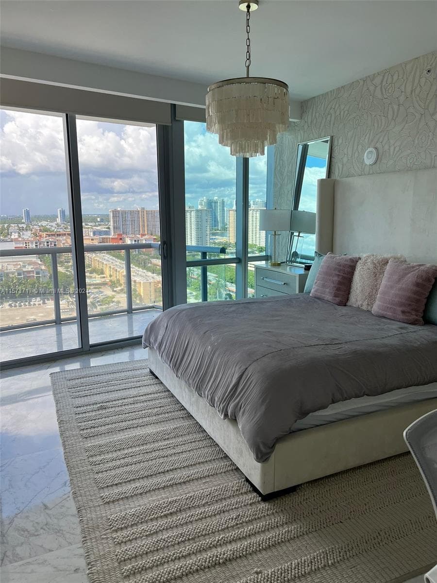 17121 Collins Ave 2008 photo 16