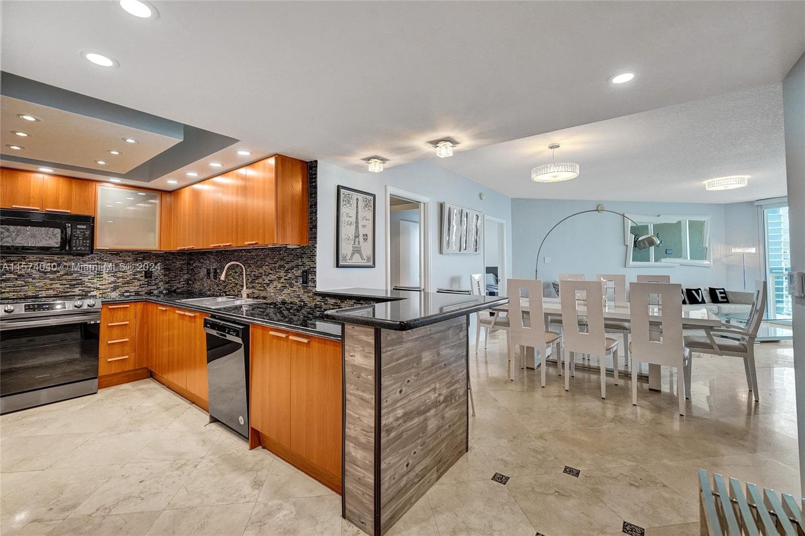 16699 Collins Ave 4106 photo 4