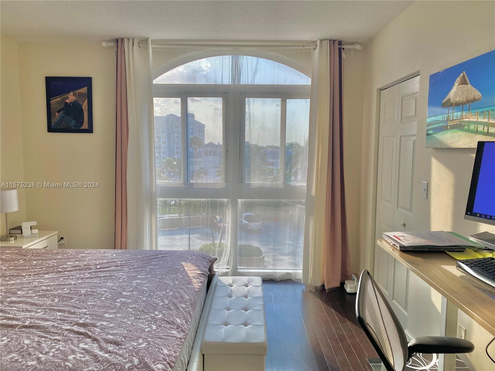 2080 S Ocean Dr 401 photo 23
