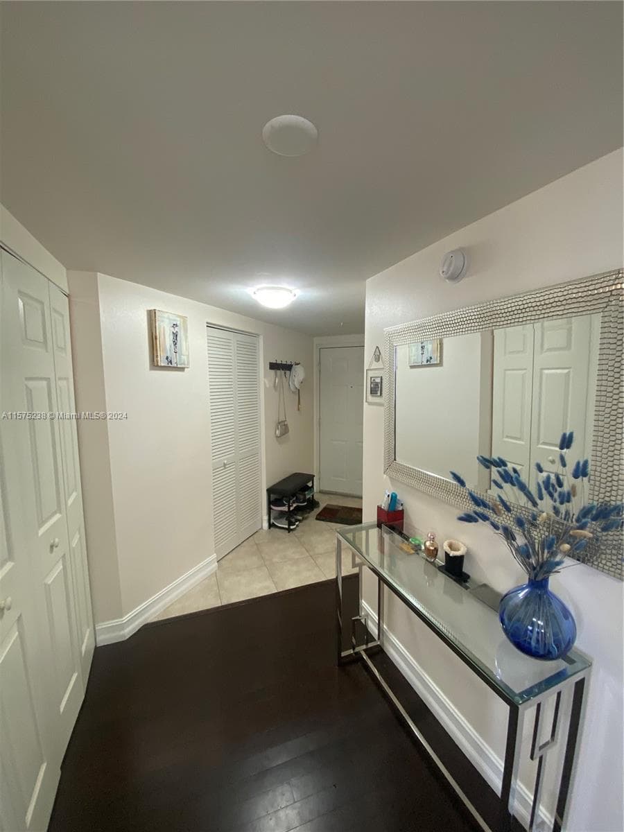 2080 S Ocean Dr 401 photo 7