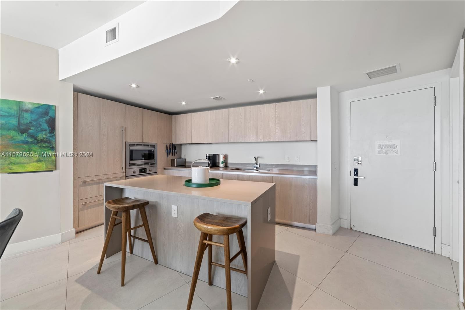 4111 Ocean Dr 2904 photo 9