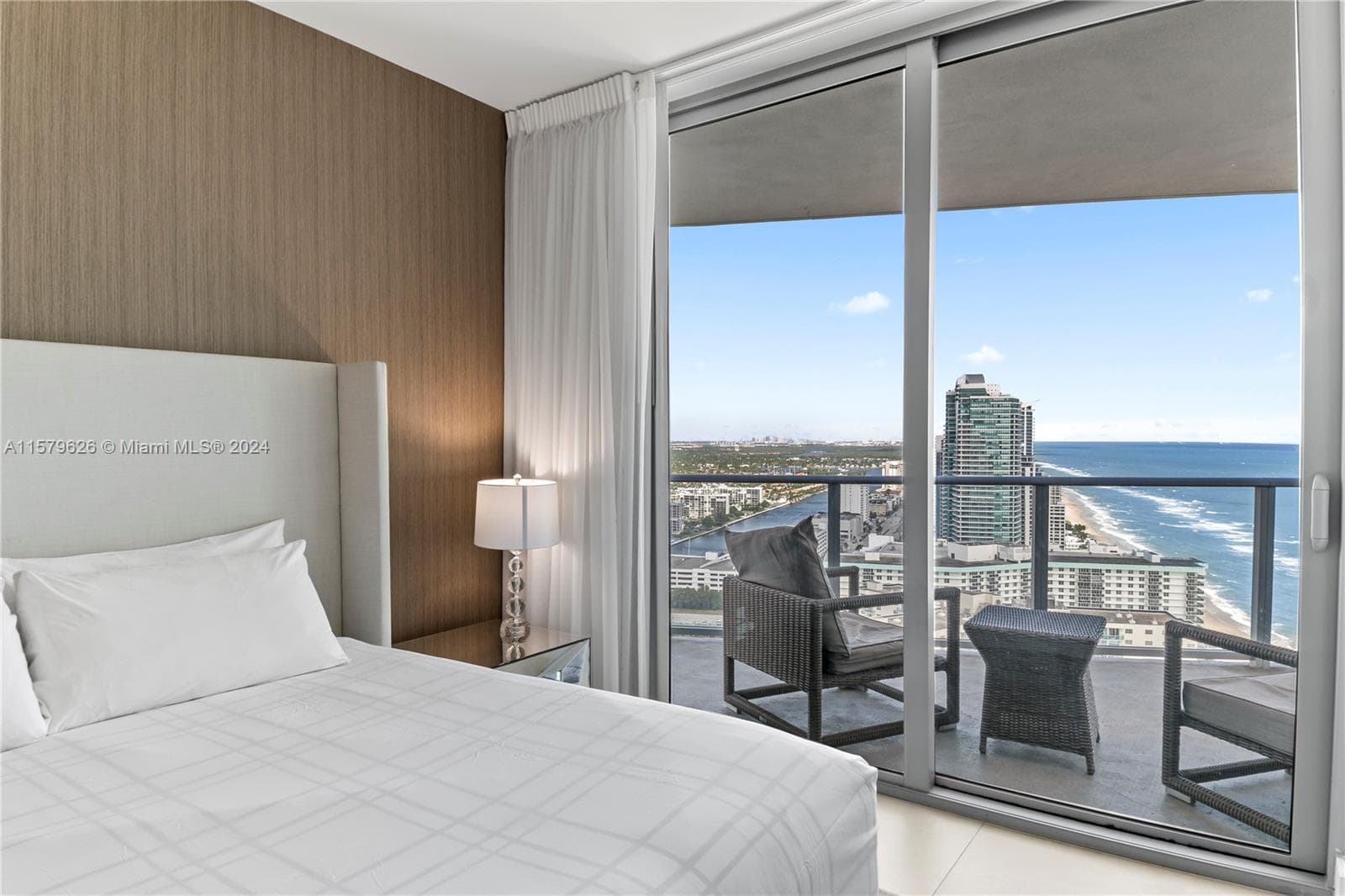 4111 Ocean Dr 2904 photo 14