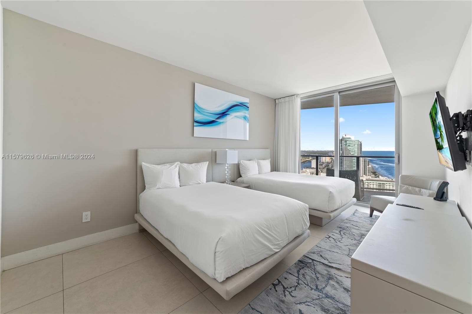 4111 Ocean Dr 2904 photo 18