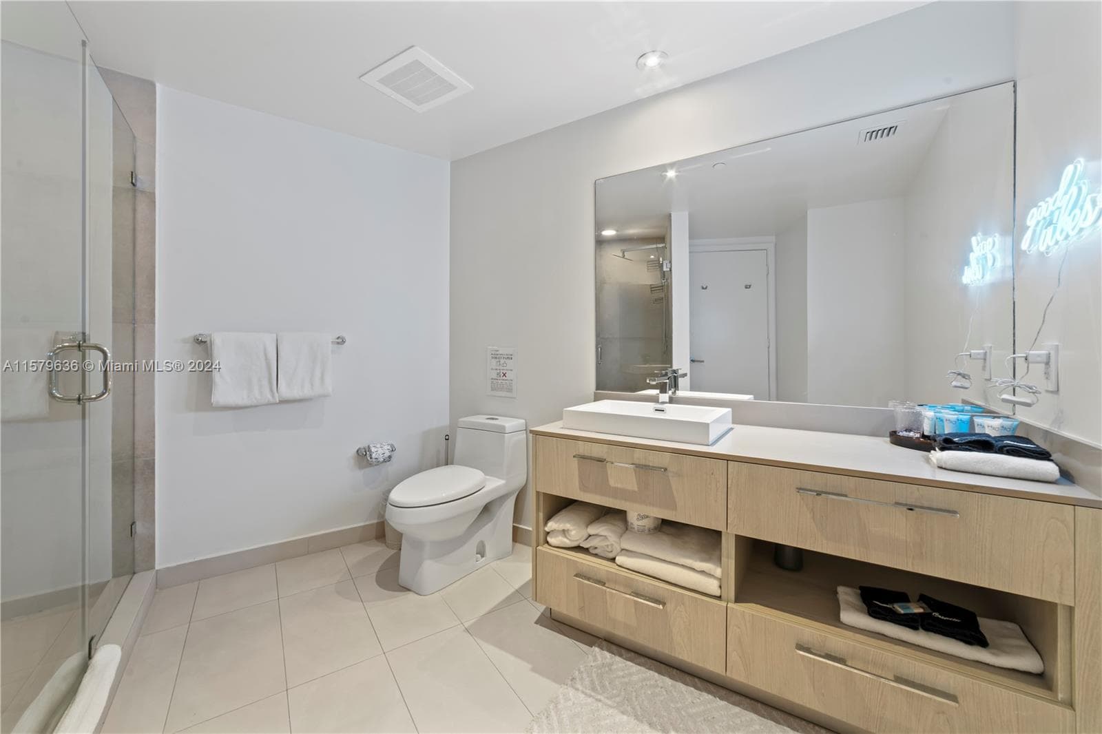 4111 Ocean Dr 3108 photo 15