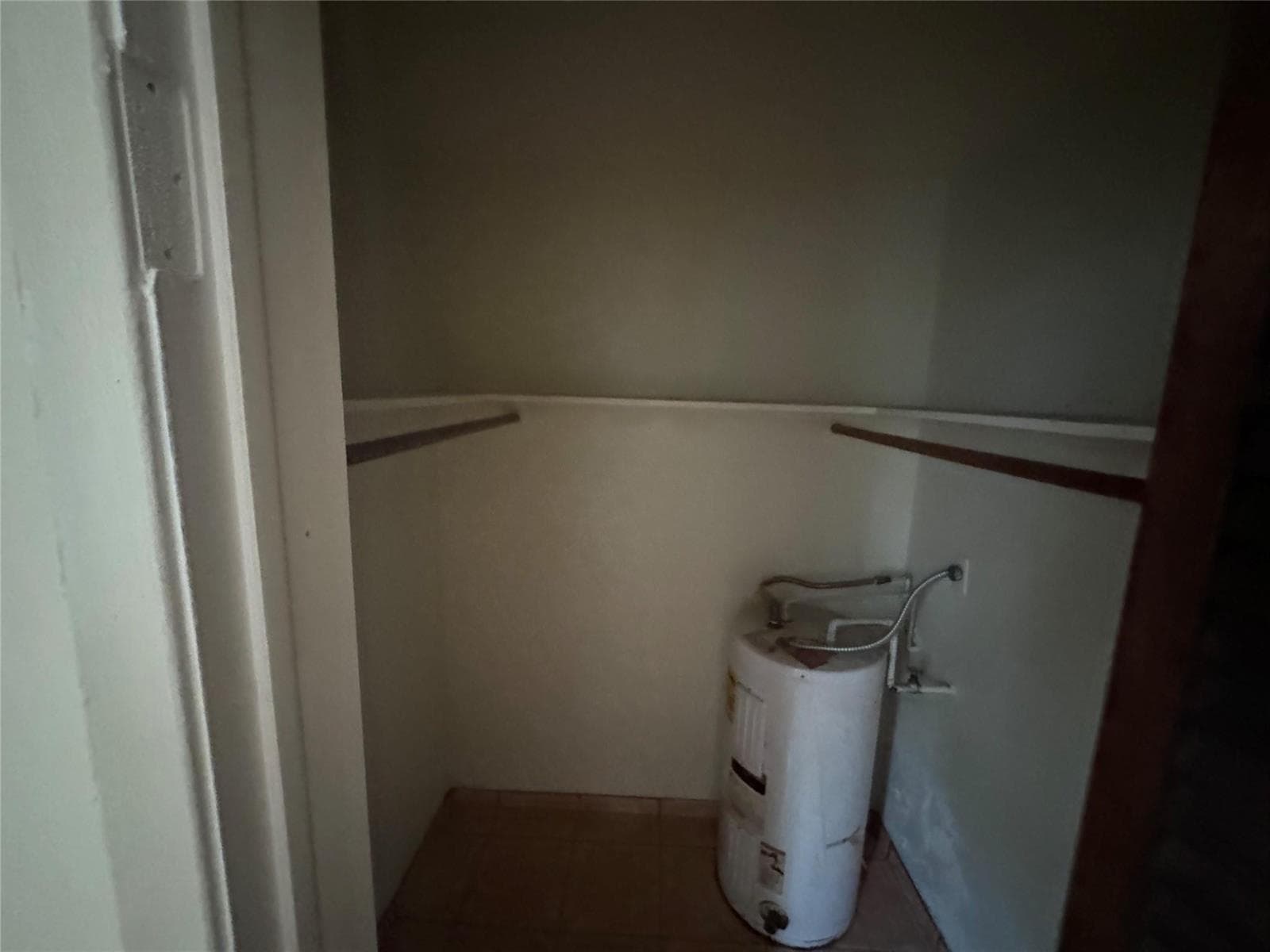 1814 E Oakland Park Boulevard 49 photo 13