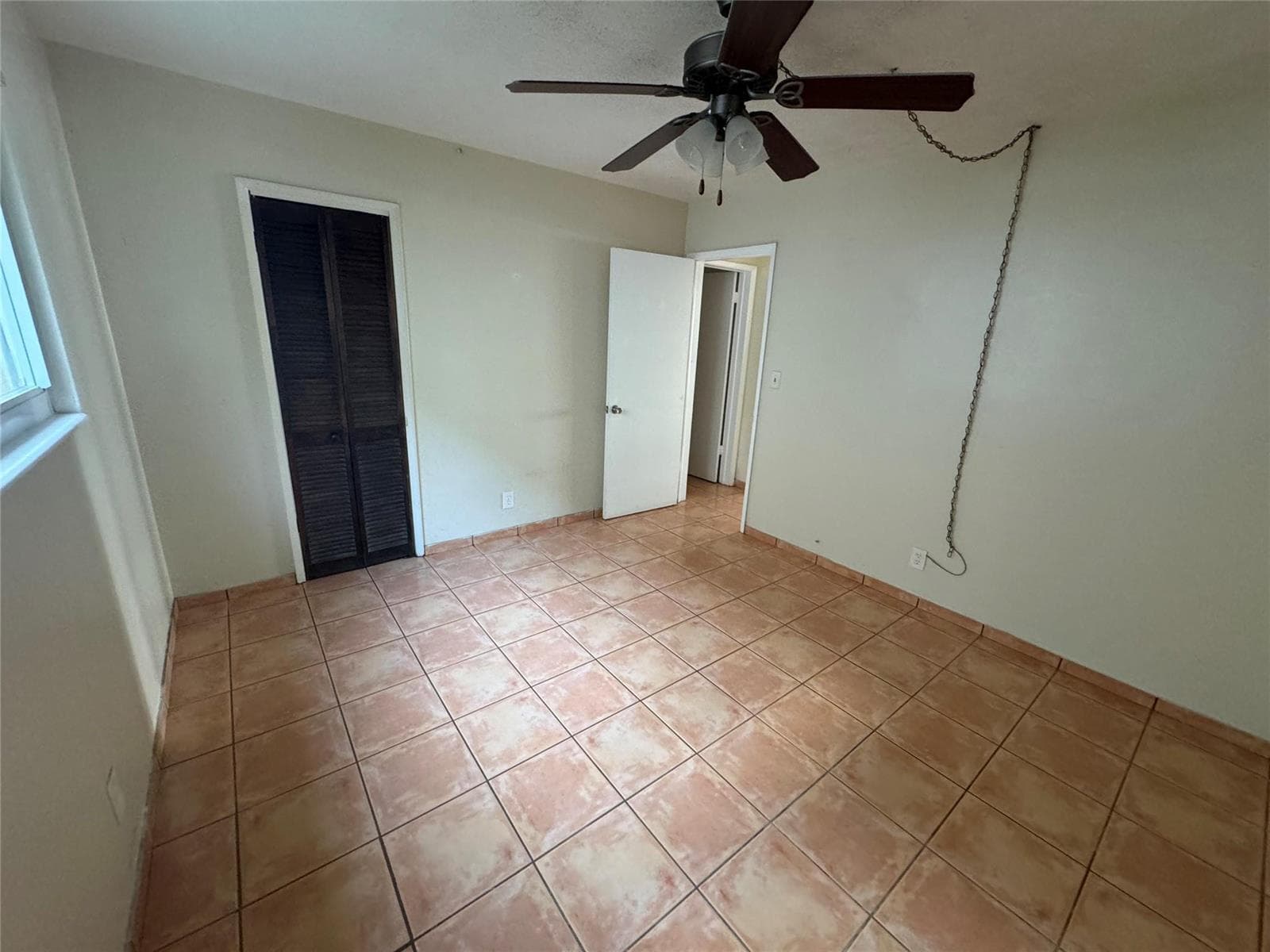 1814 E Oakland Park Boulevard 49 photo 12
