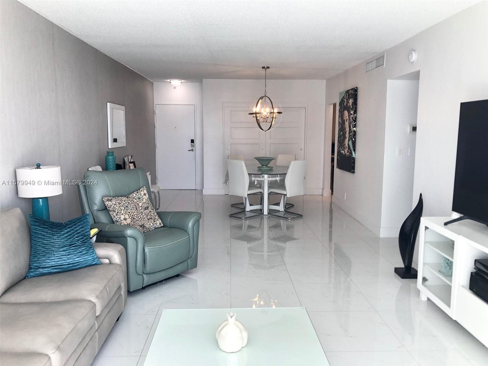 3901 S Ocean Dr 14M photo 2