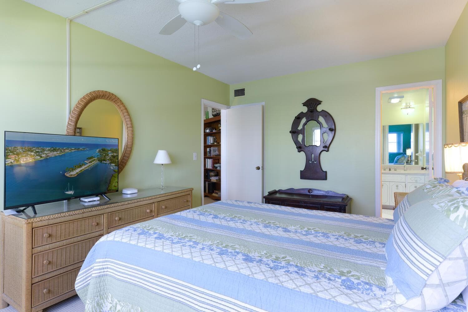 28 Yacht Club Drive 109 photo 10
