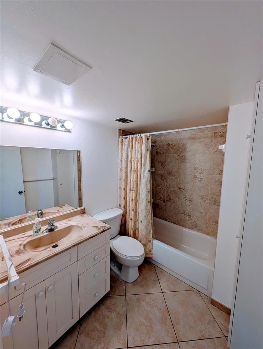 1893 S Ocean Drive 405 photo 11