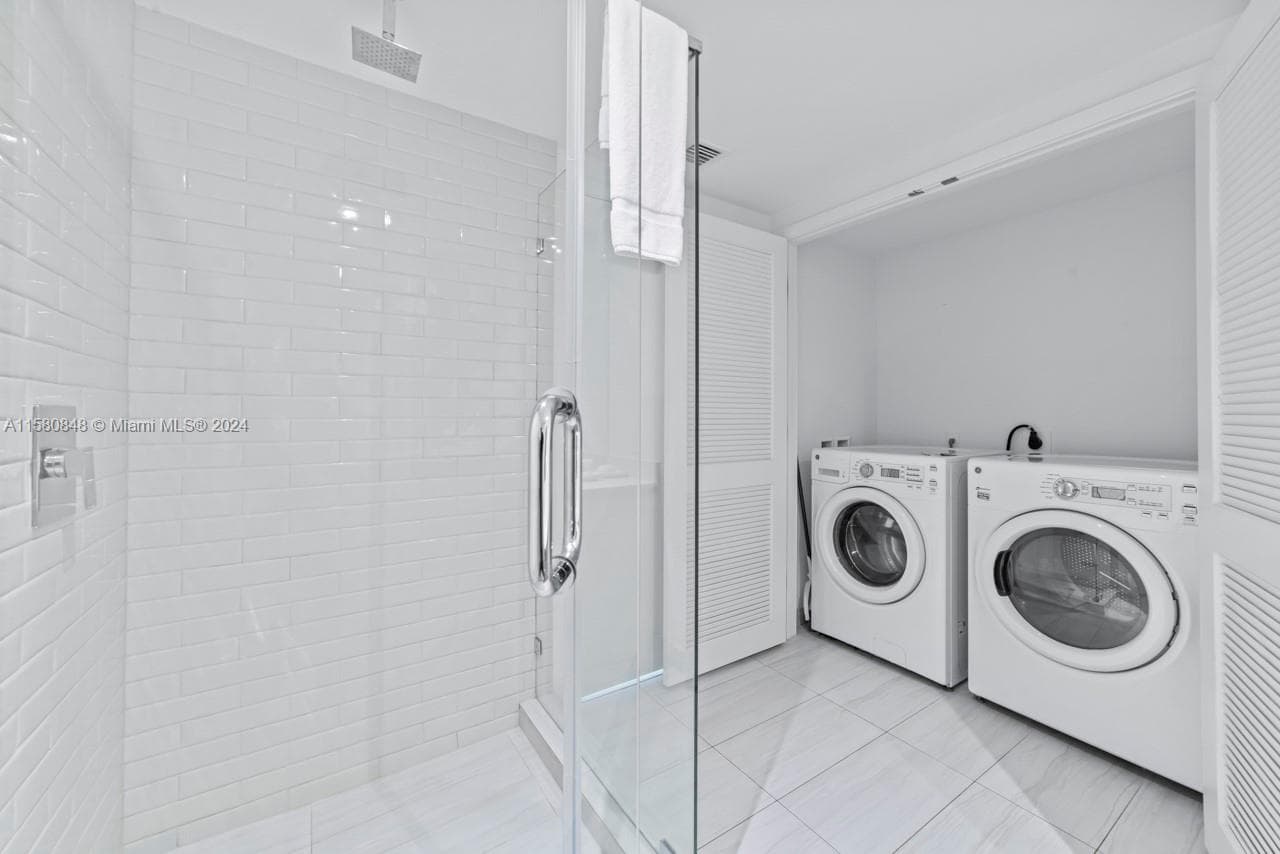 4010 Ocean Dr R2505 photo 13
