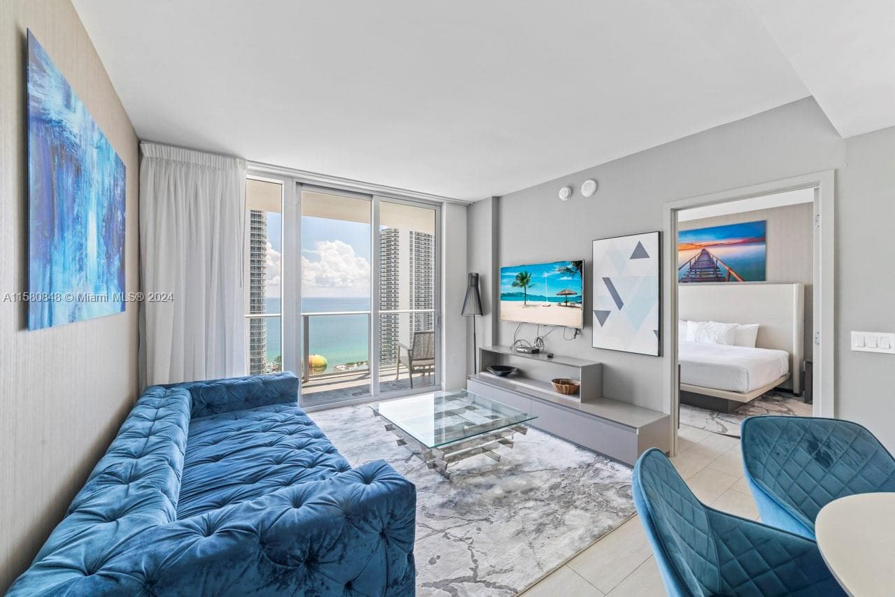 4010 Ocean Dr R2505 photo 4