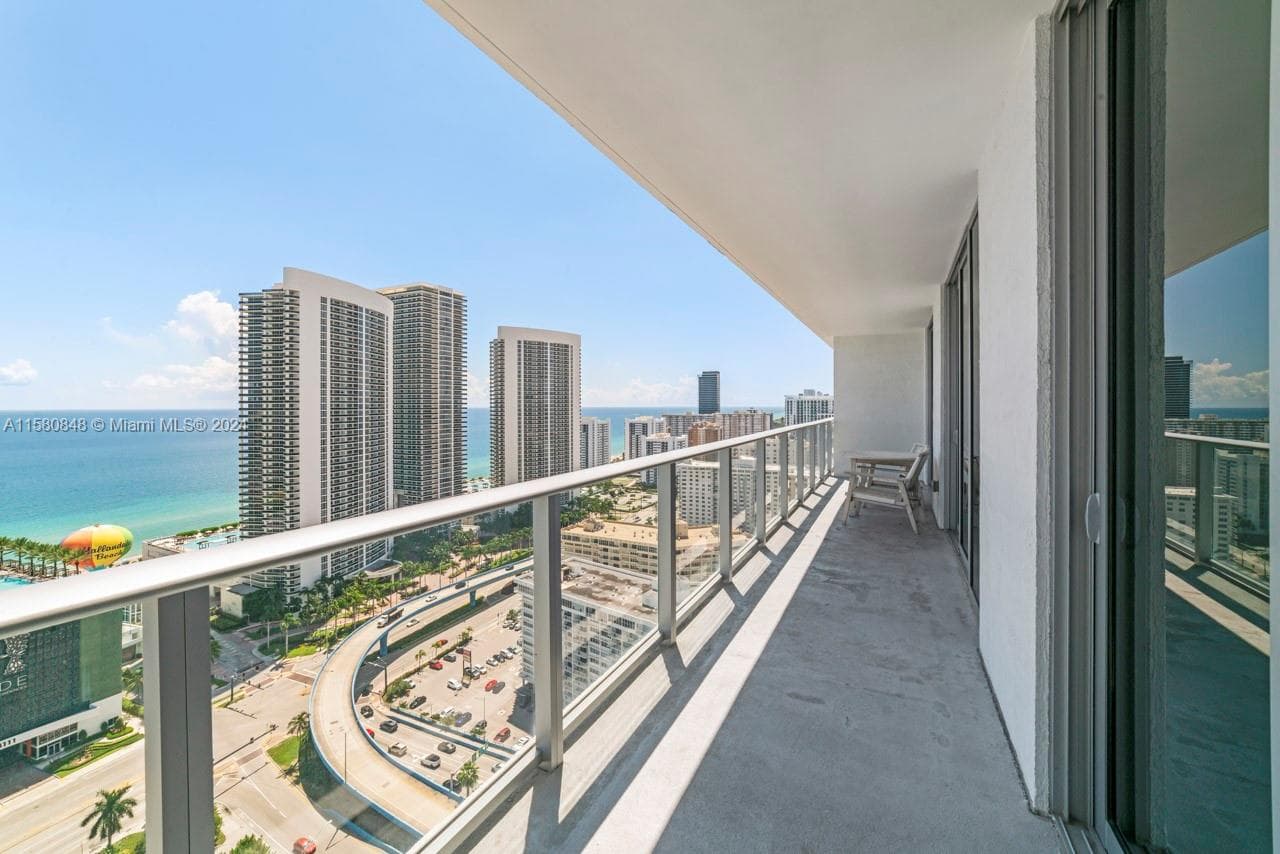 4010 Ocean Dr R2505 photo 21