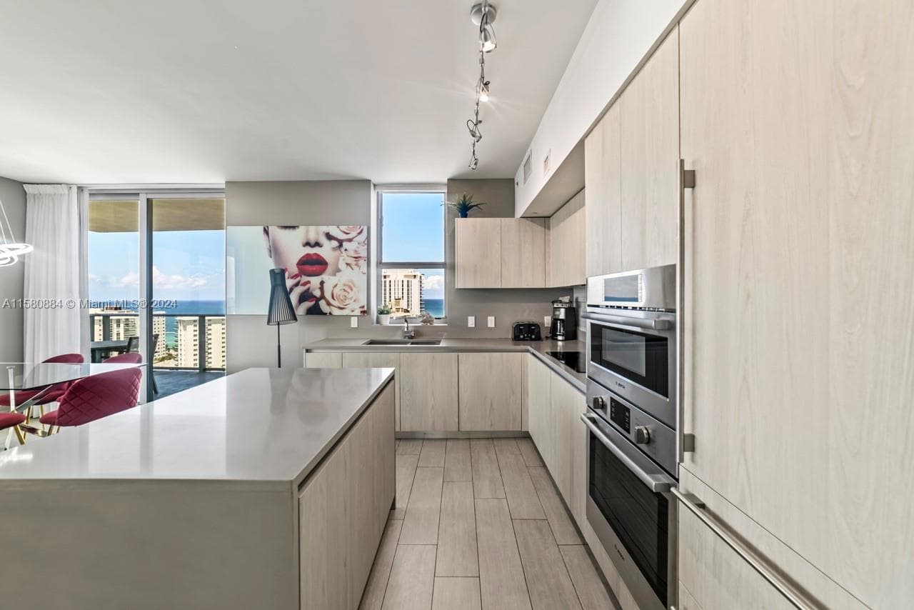 4010 S Ocean Dr R1601 photo 7