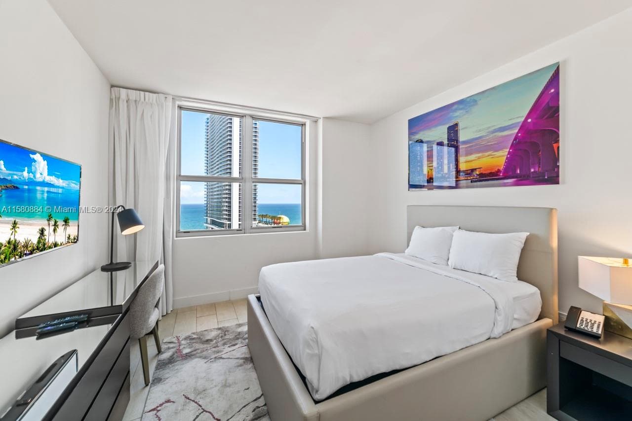 4010 S Ocean Dr R1601 photo 3
