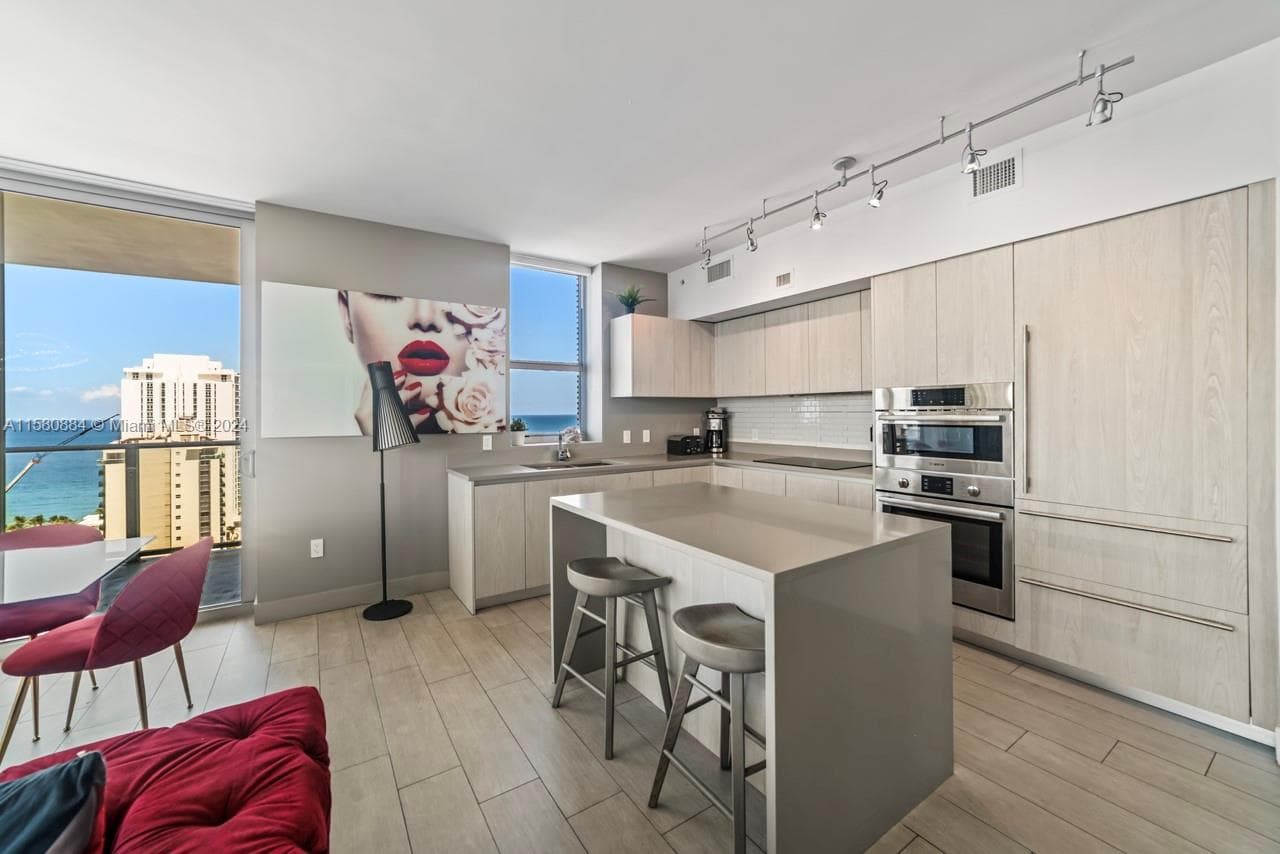 4010 S Ocean Dr R1601 photo 14